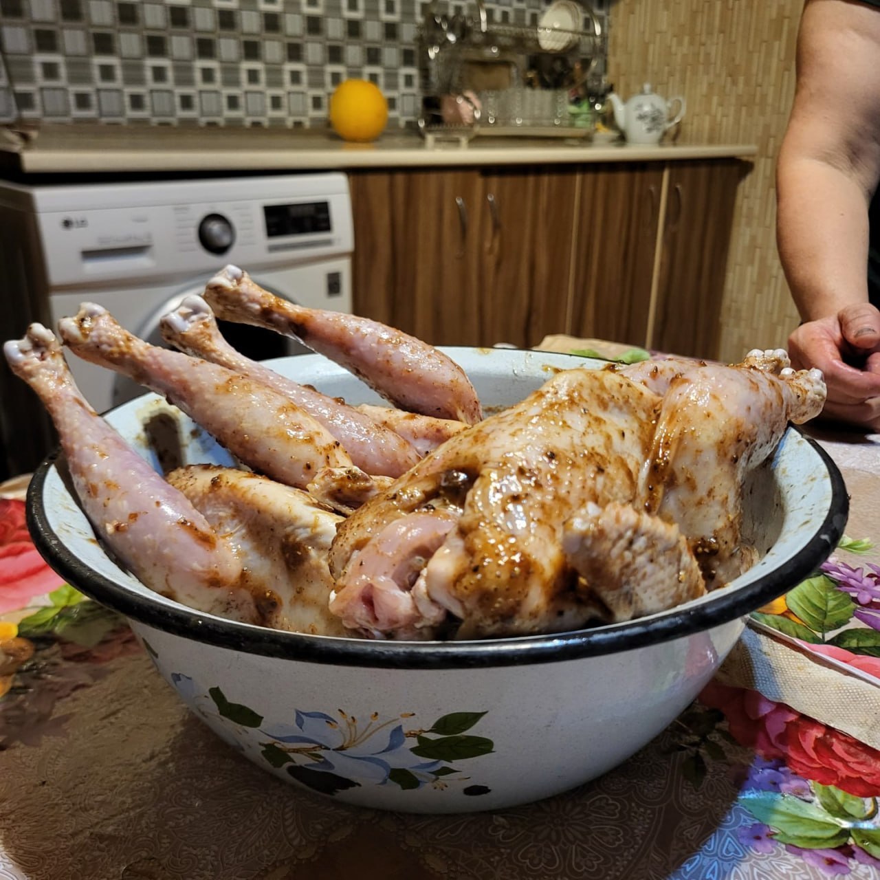 Bişmiş ləvəngi dolu toyuq çolpası